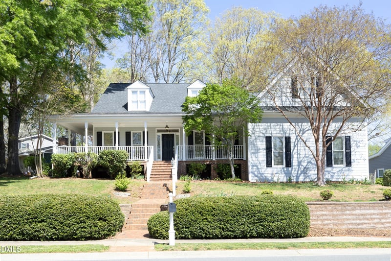 1427 Moosecreek Dr, Raleigh, NC 27614