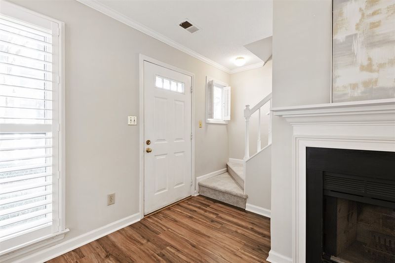 1428 Barton Place Dr, Raleigh, NC 27608