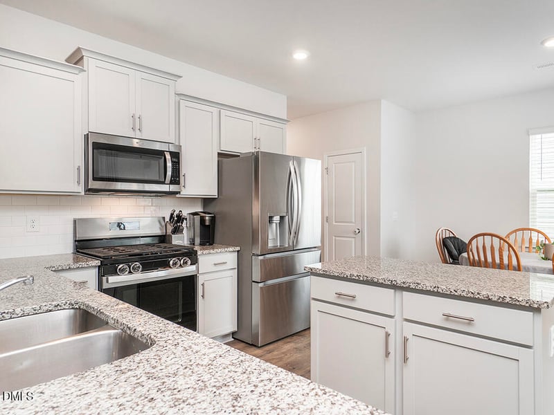 1428 Carisbrooke Dr, Mebane, NC 27302