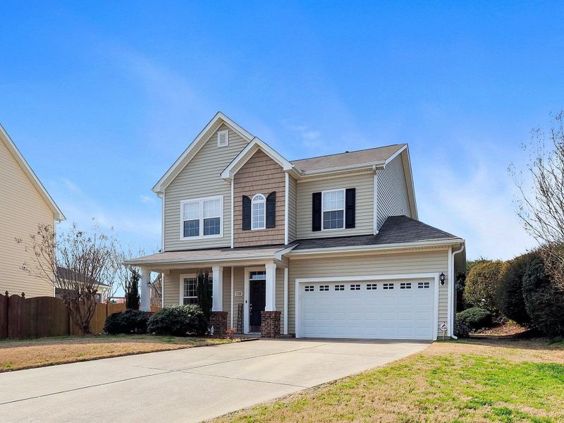 1428 Dairy Glen Dr, Fuquay Varina, NC 27526
