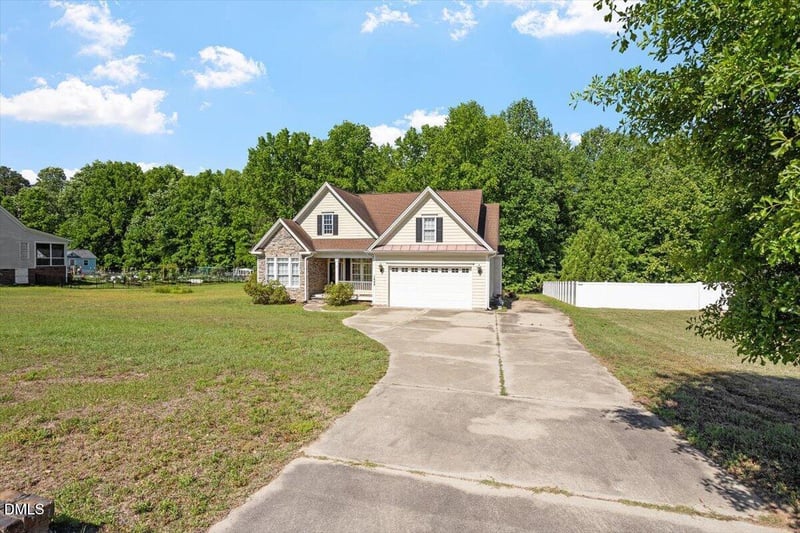 1428 Hopson Downs Ct, Holly Springs, NC 27540