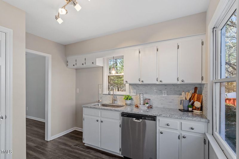 1428 Kent Rd, Raleigh, NC 27606