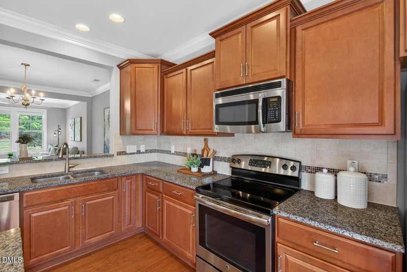 1428 Providence Green Ln, Apex, NC 27502