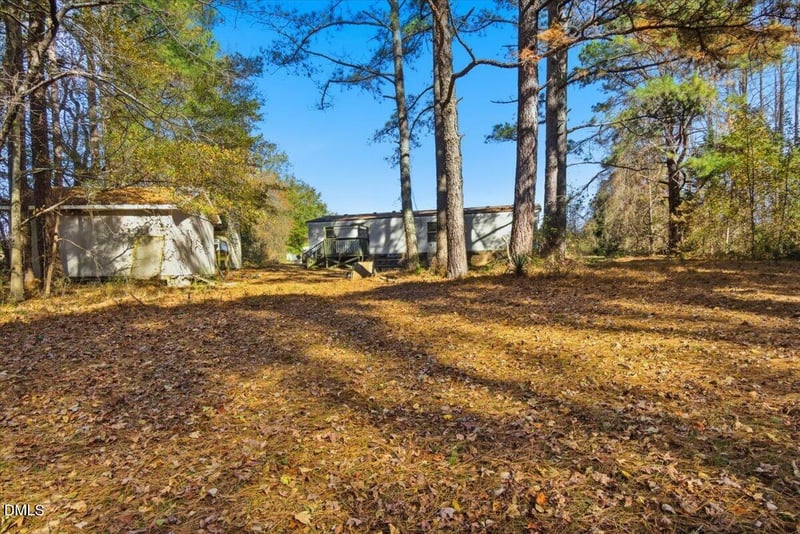 1429 Country Pond Ln, Willow Springs, NC 27592