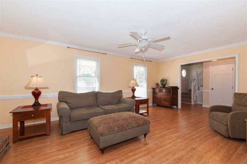 1429 Greenside Dr, Raleigh, NC 27609