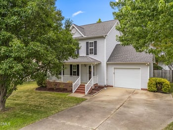 1429 Stone Arch Dr, Fuquay Varina, NC 27526