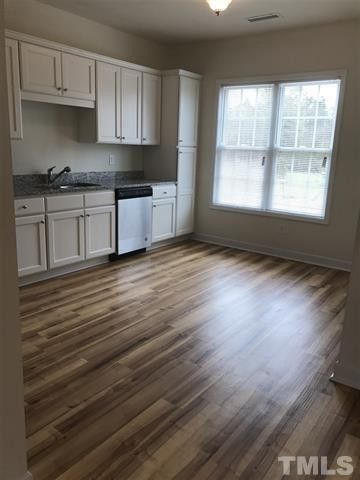 143 Beechleaf Ct, Clayton, NC 27520