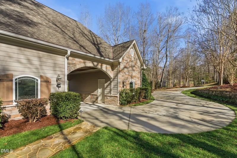 143 Christenbury Ln, Clayton, NC 27527
