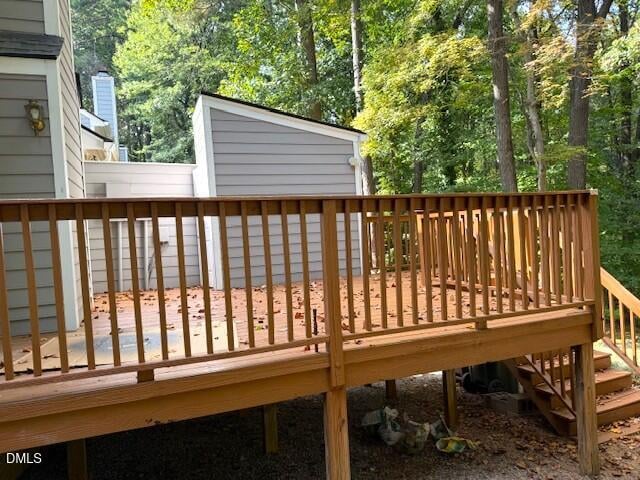 143 Hedgerow Ct, Cary, NC 27513