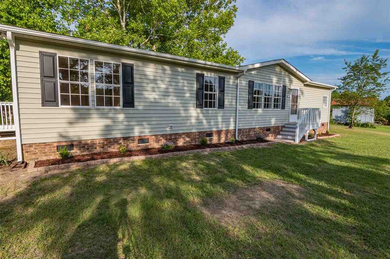 143 Inez Dr E, Angier, NC 27501