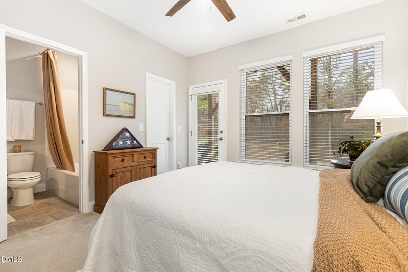 143 Manordale Dr, Chapel Hill, NC 27517