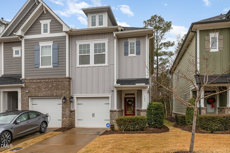 143 Manordale Dr, Chapel Hill, NC 27517