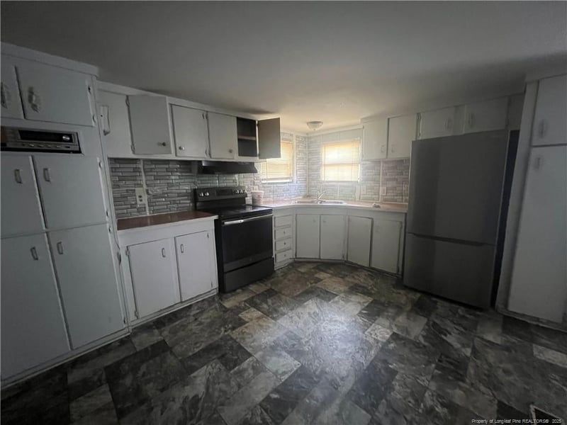 143 Perch Dr, Fayetteville, NC 28306