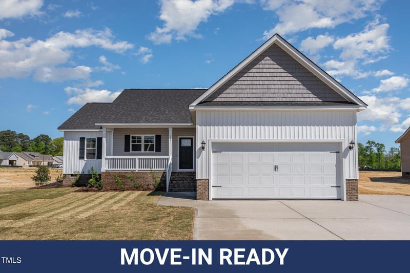 143 Royal Ave, Selma, NC 27576