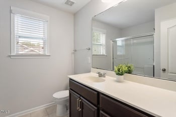 143 Thornbury St, Clayton, NC 27527