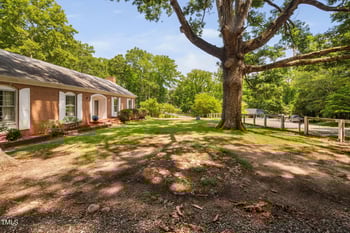 143 Twin Oaks Dr, Durham, NC 27712