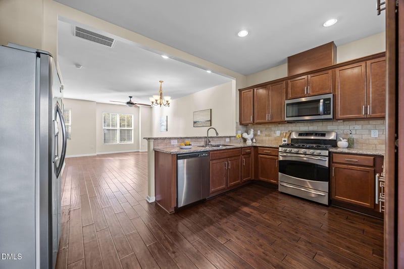 1430 Ardara Ln, Raleigh, NC 27607