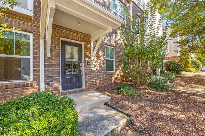 1430 Ardara Ln, Raleigh, NC 27607