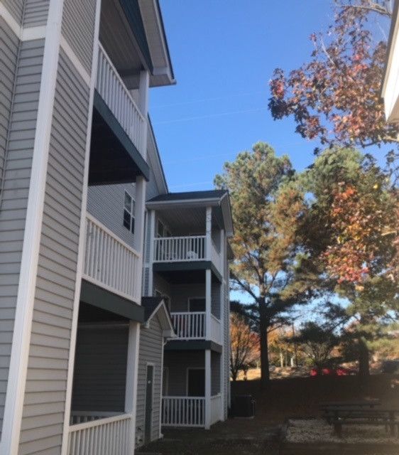 1430 Collegeview Ave #302, Raleigh, NC 27606