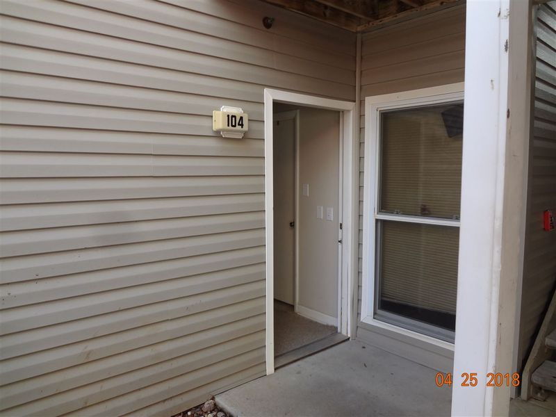 1430 Collegiate Cir #104, Raleigh, NC 27606