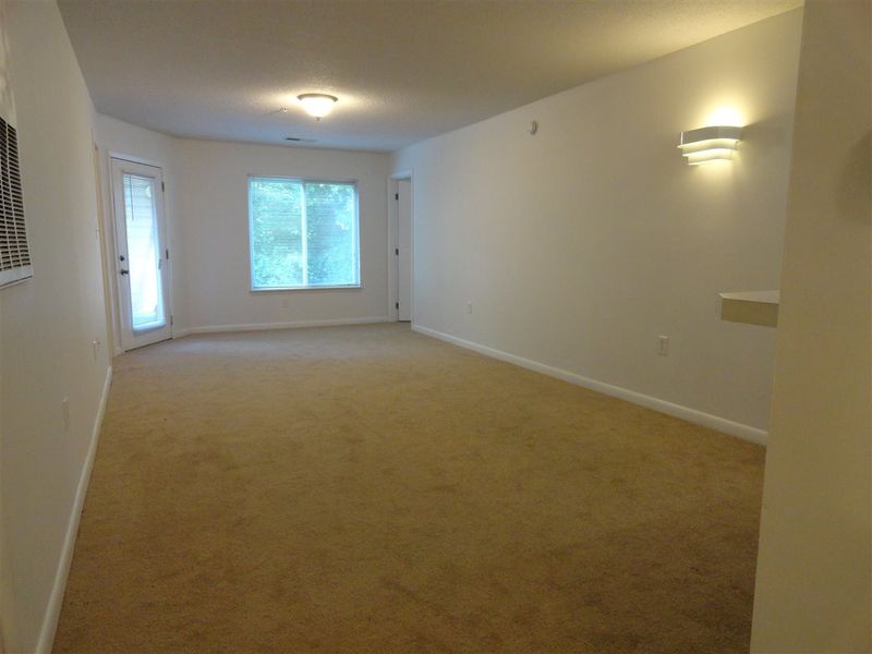 1430 Collegiate Cir #203, Raleigh, NC 27606