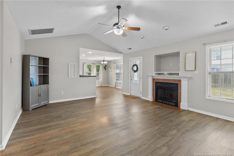 1430 Mingary Ave, Hope Mills, NC 28306