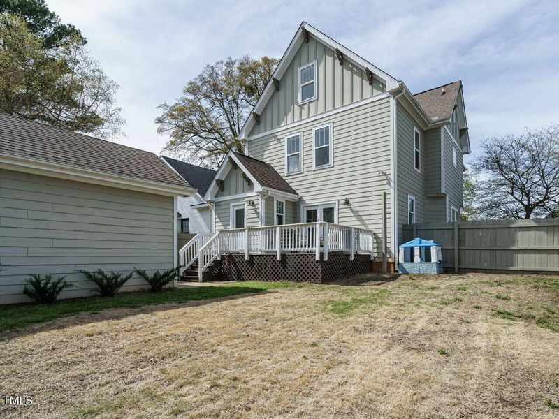 1430 Mordecai Dr, Raleigh, NC 27604