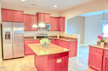 1430 Vandenberg Dr, Fayetteville, NC 28312