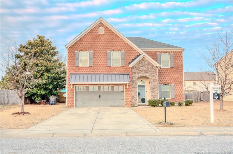 1430 Vandenberg Dr, Fayetteville, NC 28312
