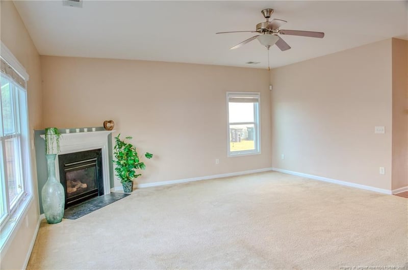 1430 Vandenberg Dr, Fayetteville, NC 28312