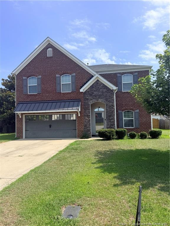 1430 Vandenberg Dr, Fayetteville, NC 28312