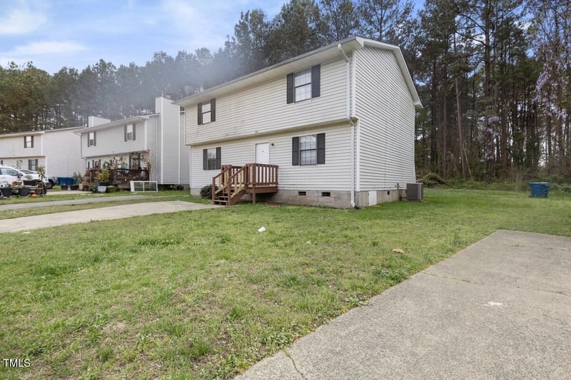 1431 Cherrycrest Dr, Durham, NC 27704
