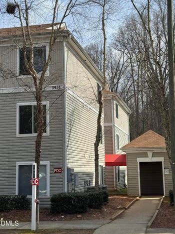 1431 Collegiate Cir #101, Raleigh, NC 27606