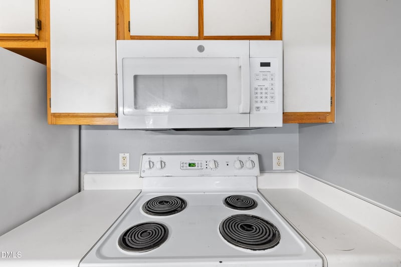 1431 Collegiate Cir #303, Raleigh, NC 27606