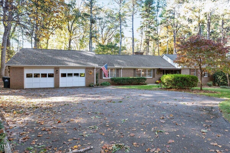 1431 Country Club Dr, Wake Forest, NC 27587