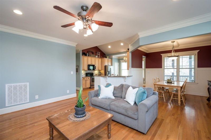 1431 Old Bramble Ln, Fuquay Varina, NC 27526