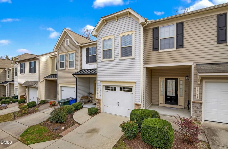 14310 Foxcroft Rd, Raleigh, NC 27614