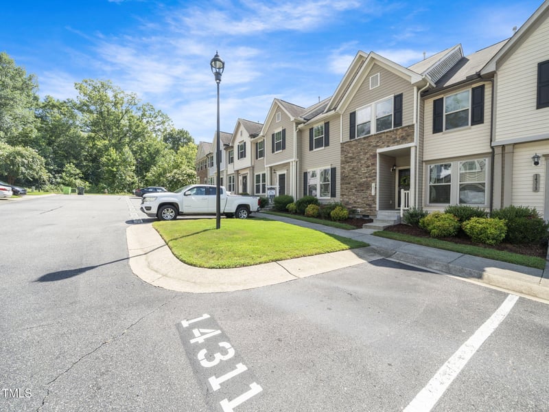 14311 Foxcroft Rd, Raleigh, NC 27614