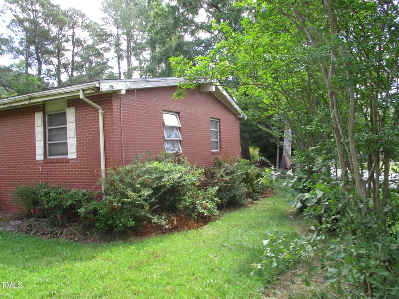 1432 Cross Link Rd, Raleigh, NC 27610