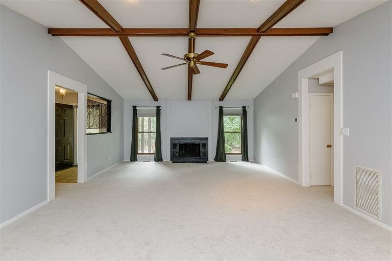 1432 Lake Pine Dr, Cary, NC 27511