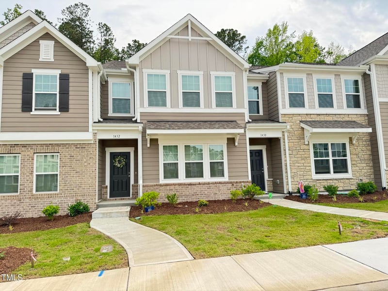 1432 Latham Garden Dr, Wake Forest, NC 27587
