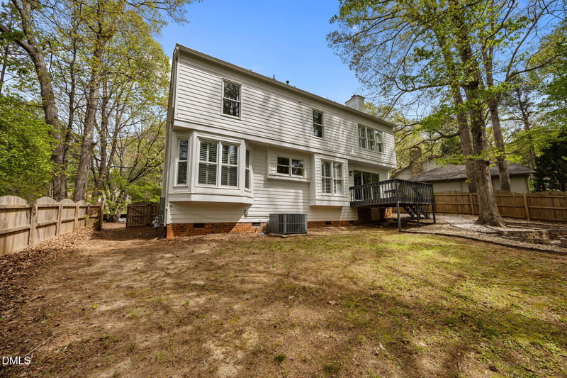1433 Bridgeport Dr, Raleigh, NC 27615