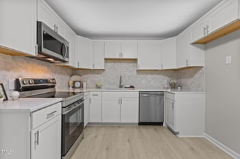 1433 Cherrycrest Dr, Durham, NC 27704