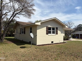 1433 Keswick Dr, Fayetteville, NC 28304