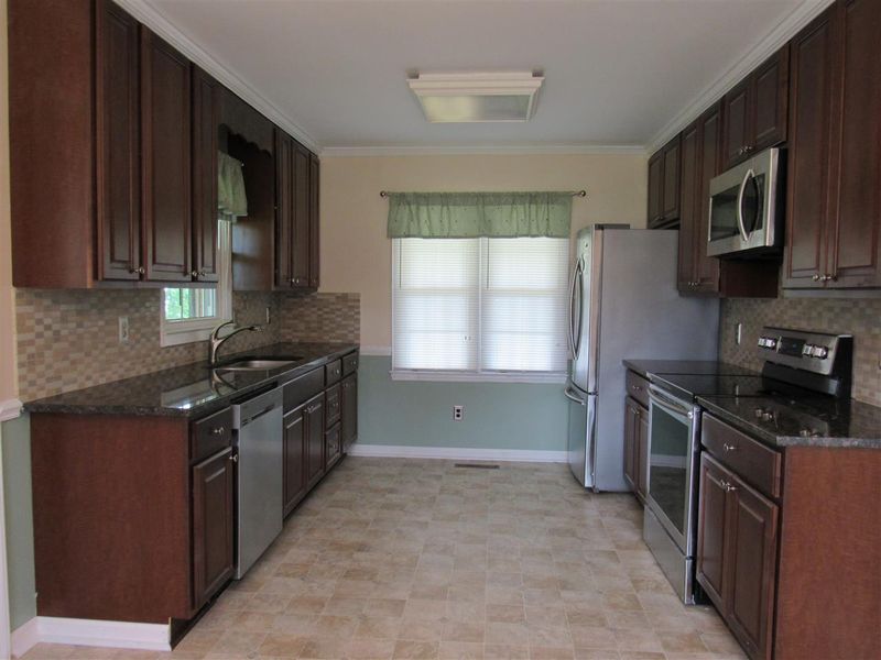 1433 Roy Averette Dr, Raleigh, NC 27603