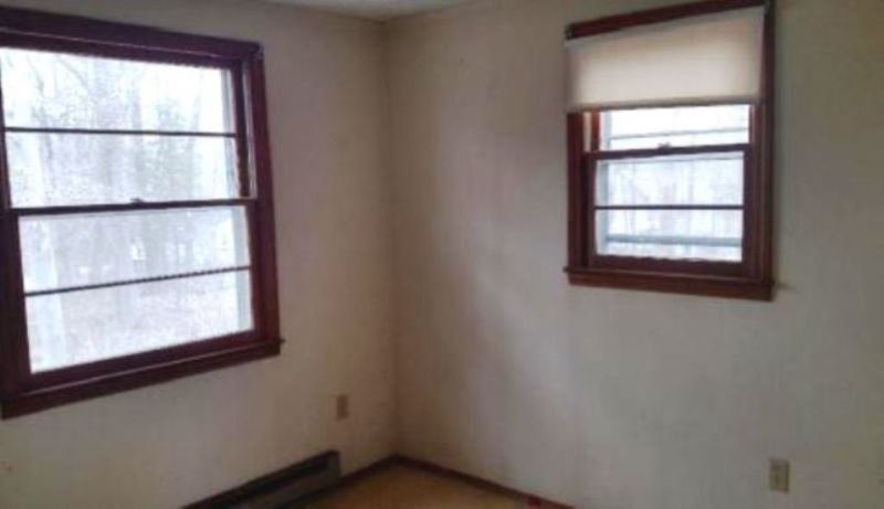 1433 Stone Dr, Roxboro, NC 27573