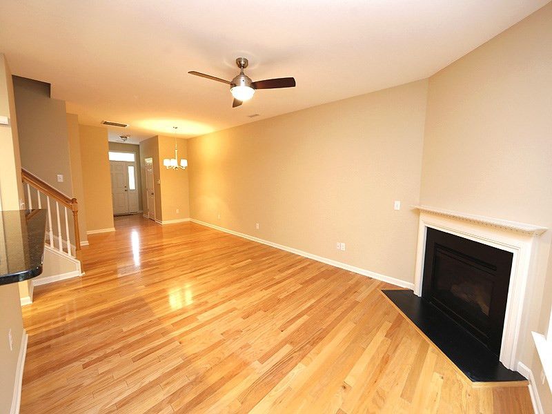 14332 Foxcroft Dr, Raleigh, NC 27614