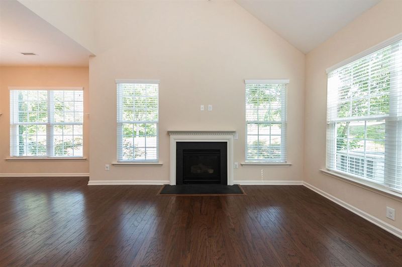 14338 Foxcroft Rd, Raleigh, NC 27614