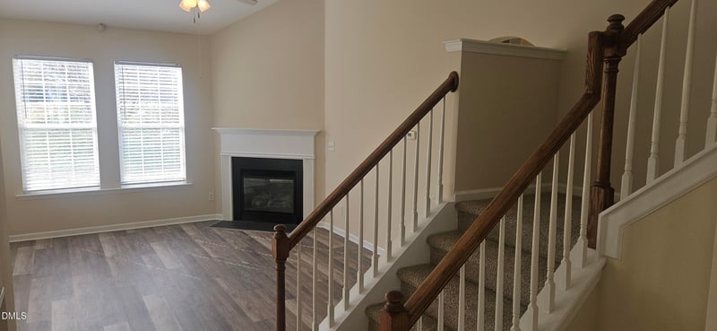 1434 Dairy Glen Dr, Fuquay Varina, NC 27526