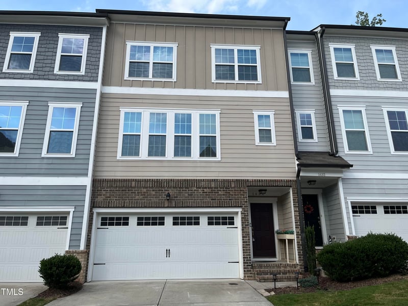 1434 Salem Creek Dr, Apex, NC 27502